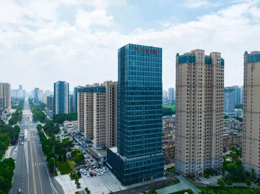 临沂城区再添商务"新地标"!山东高速临沂大厦投入使用 | 极目新闻