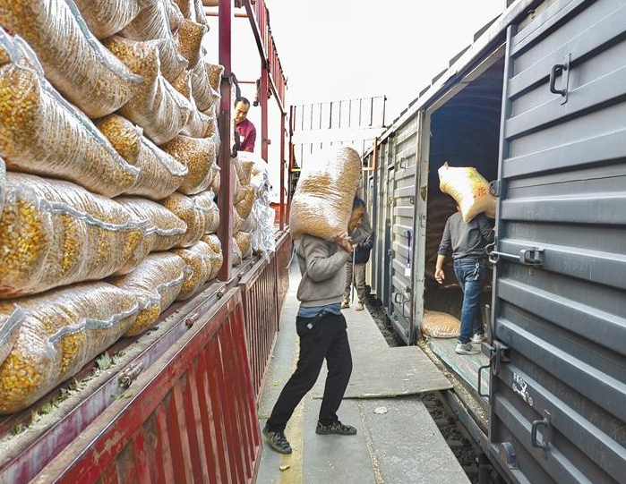 "公转铁"让粮食运输省时间降成本