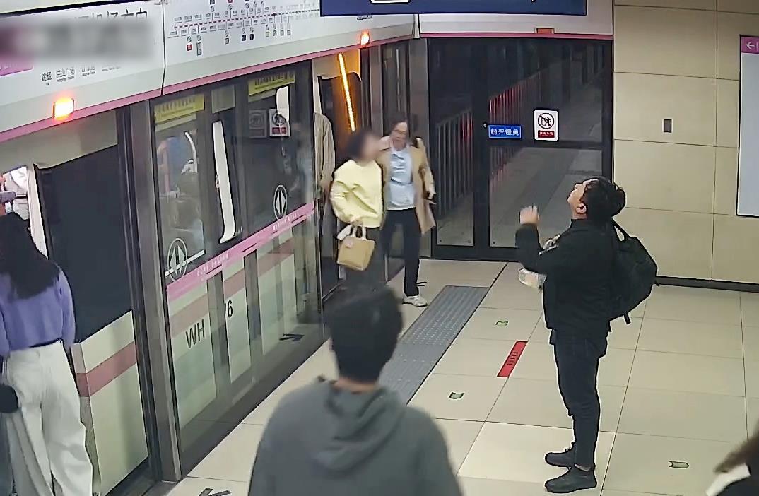 1A72DDA315E745608F55F73AE5F98F5C.png 1A72DDA315E745608F55F73AE5F98F5C.png