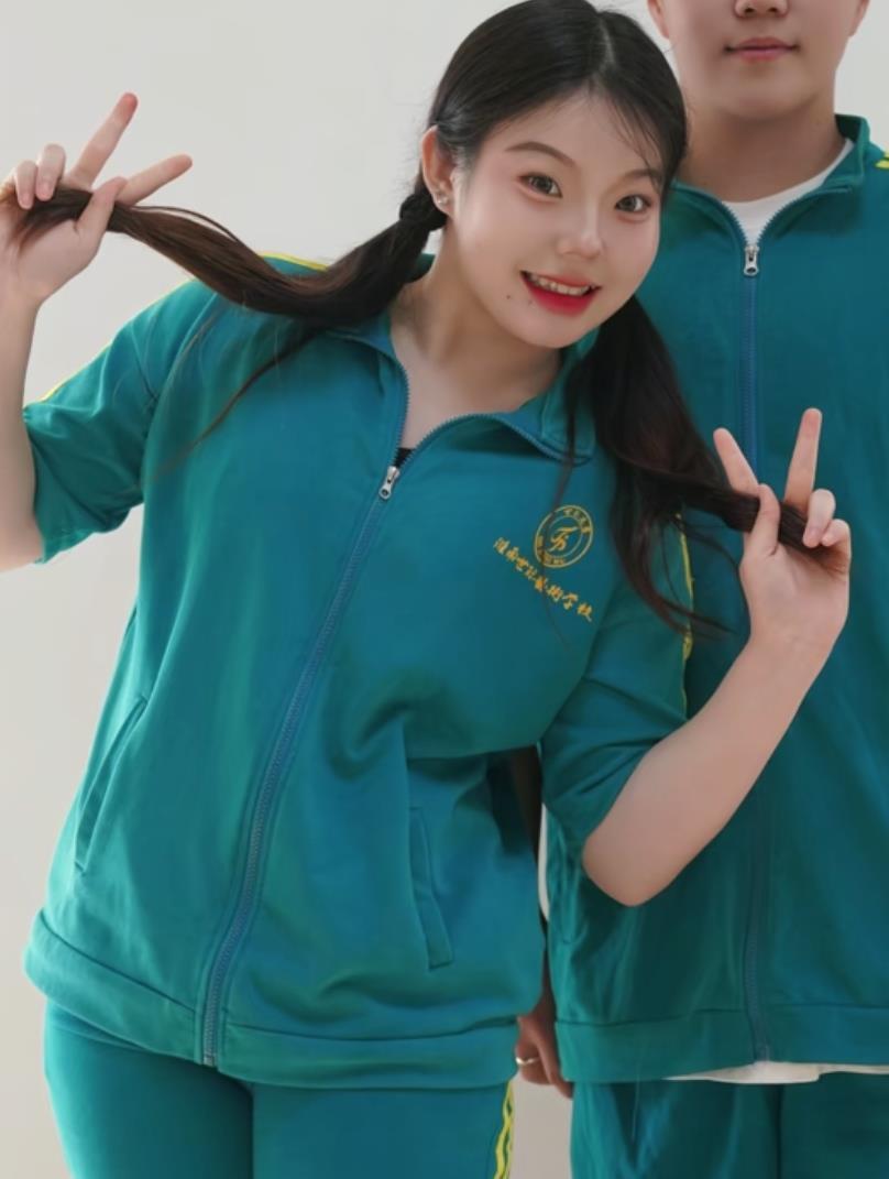 1758960952942.jpg 1758960952942.jpg