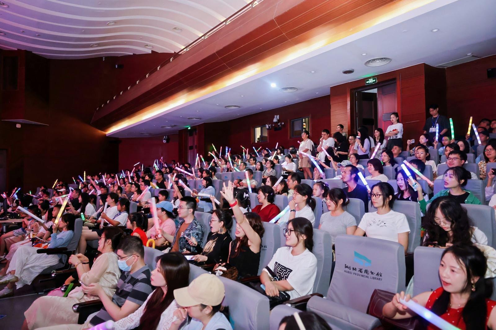 8ee531abf8734d3671d5d5c9e292882a_pub_cb202506291551442819025bij.jpg 8ee531abf8734d3671d5d5c9e292882a_pub_cb202506291551442819025bij.jpg