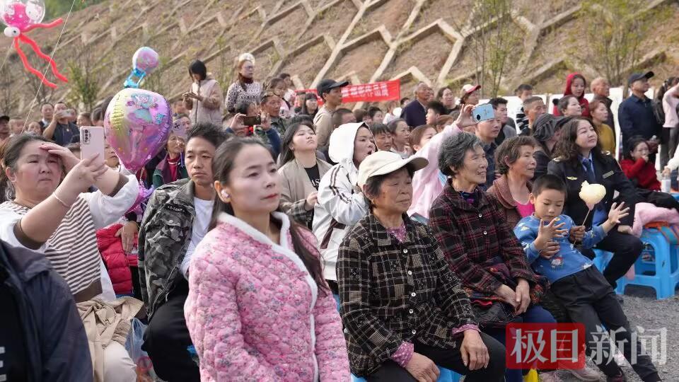 D5FBF70C327E38F312FD34CB2BBA988D.jpg D5FBF70C327E38F312FD34CB2BBA988D.jpg