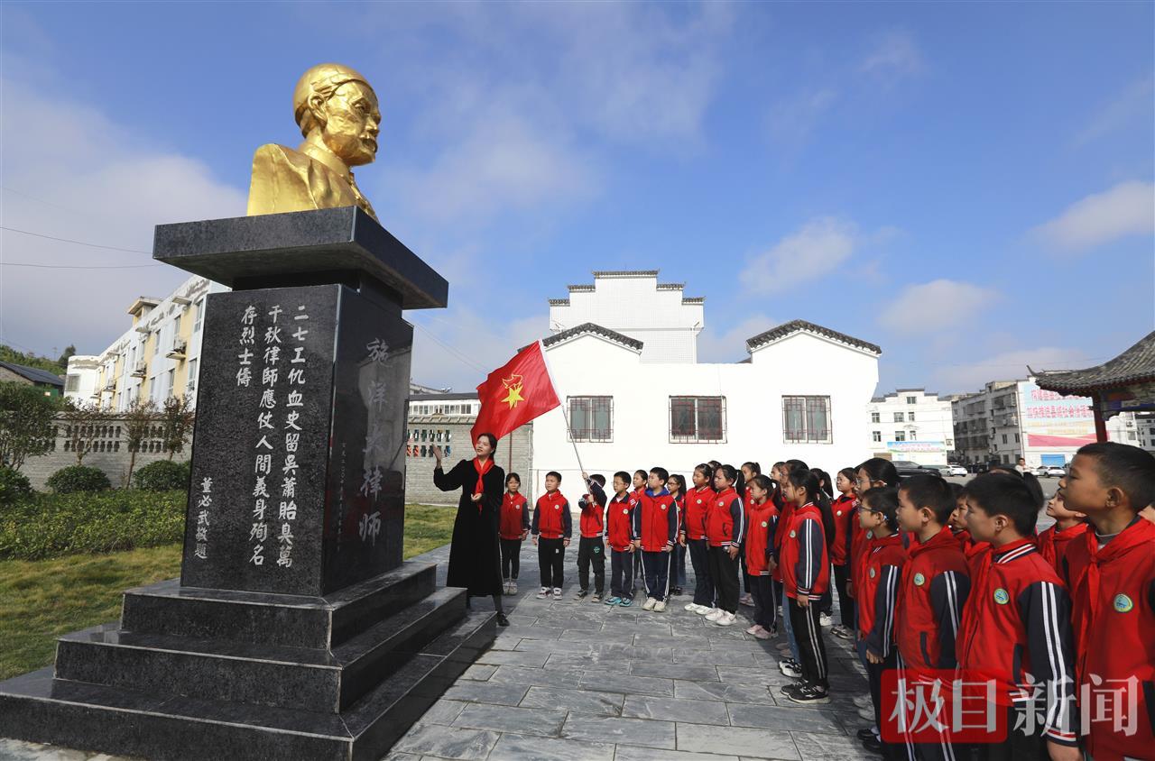 DFB5D4FF0DABF63EFEC40BAC93A1781E.jpg DFB5D4FF0DABF63EFEC40BAC93A1781E.jpg