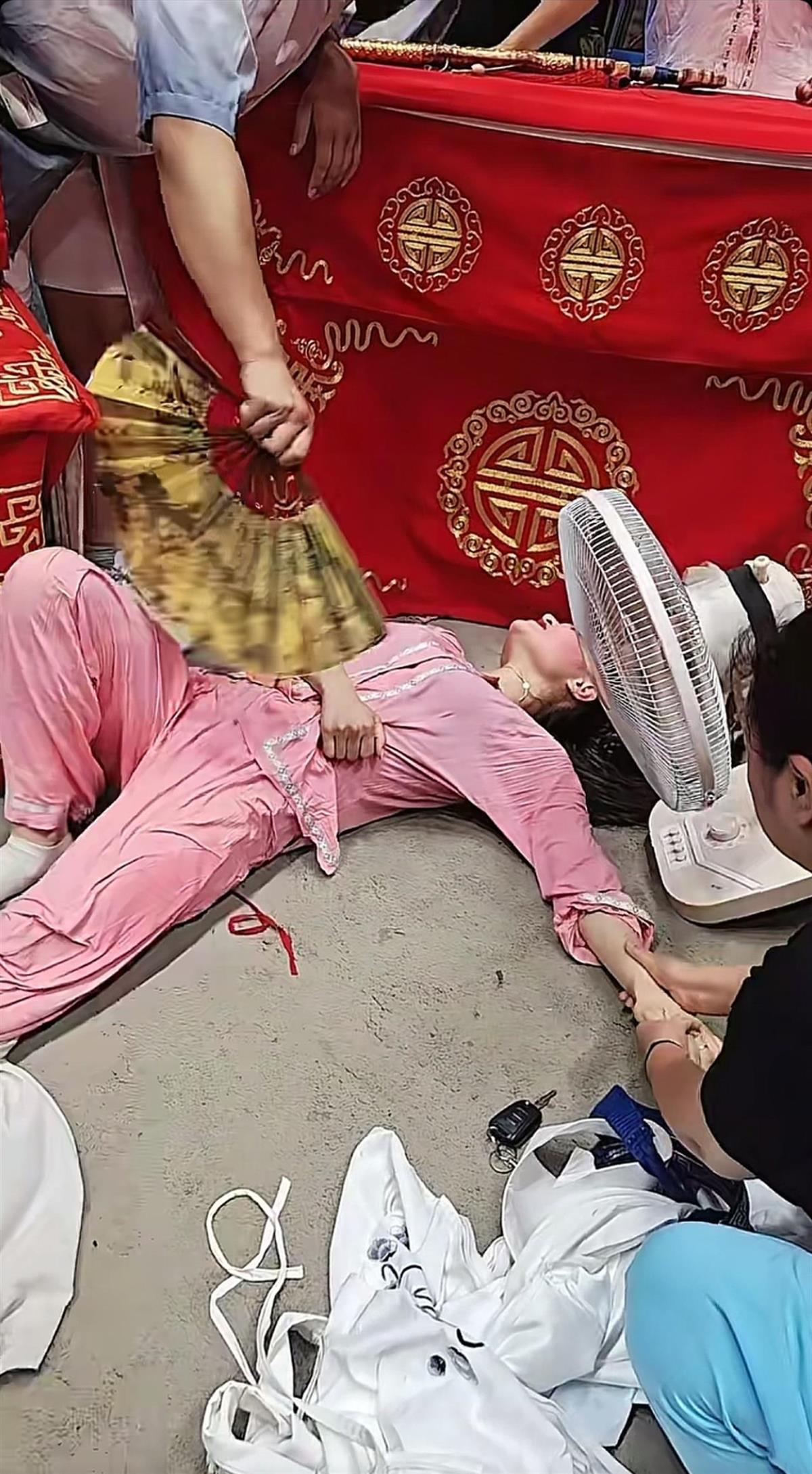 河南一豫剧演员中暑引网友关注，剧团：身体状态已恢复