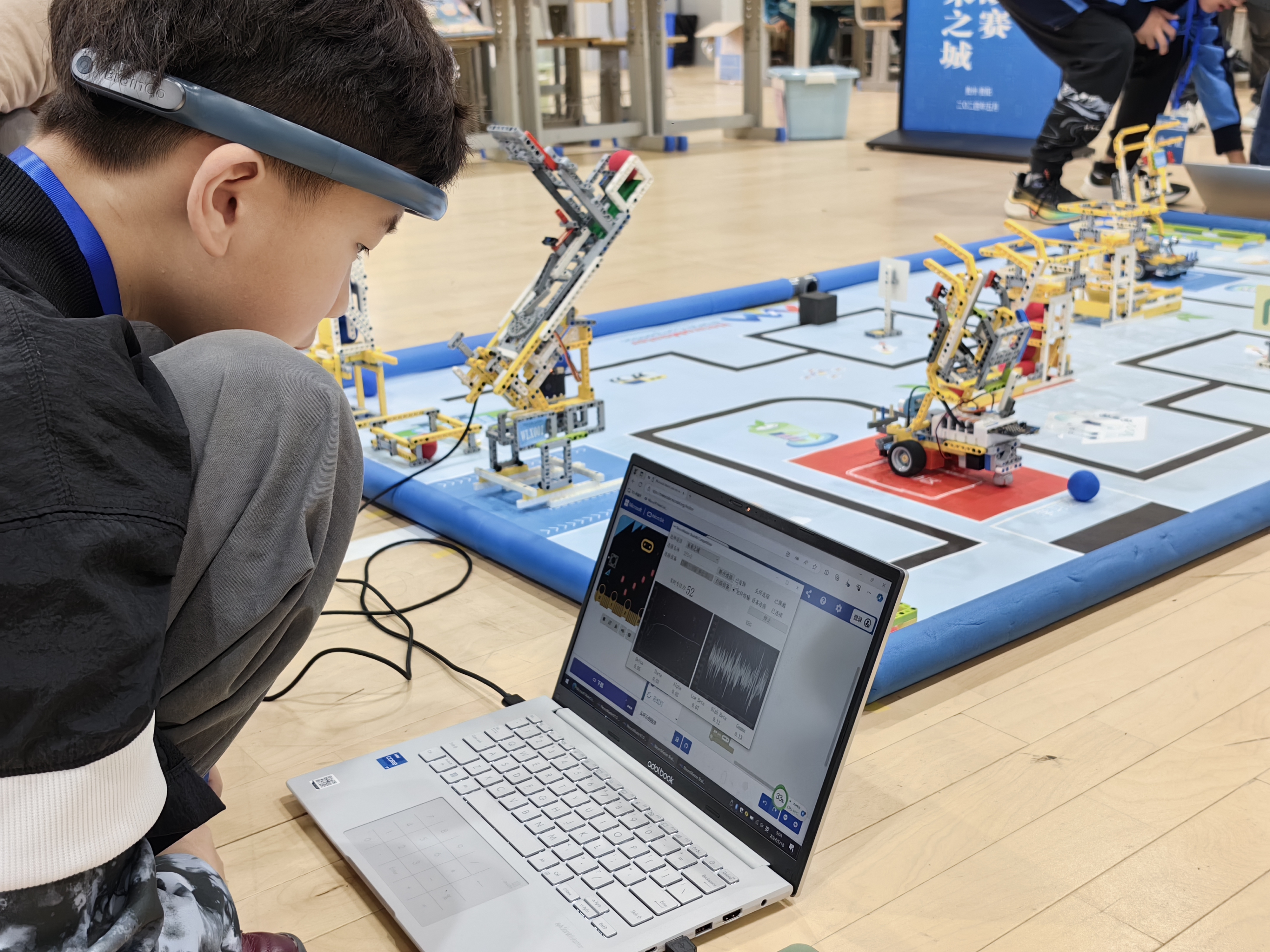 贵阳市第十二届中小学机器人大赛举办