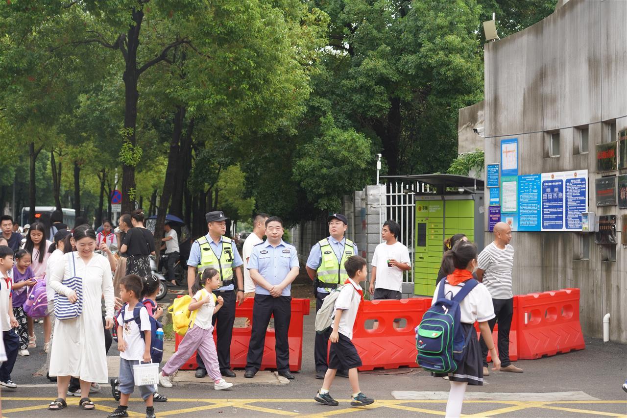 94e432b7ce8c4a3c7d924825d008b15f.jpg 94e432b7ce8c4a3c7d924825d008b15f.jpg