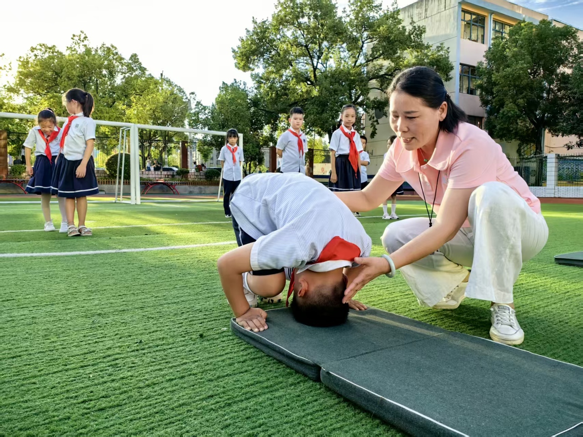 1ebf960f0bbe98603fdb466c75d84d66.jpg 1ebf960f0bbe98603fdb466c75d84d66.jpg