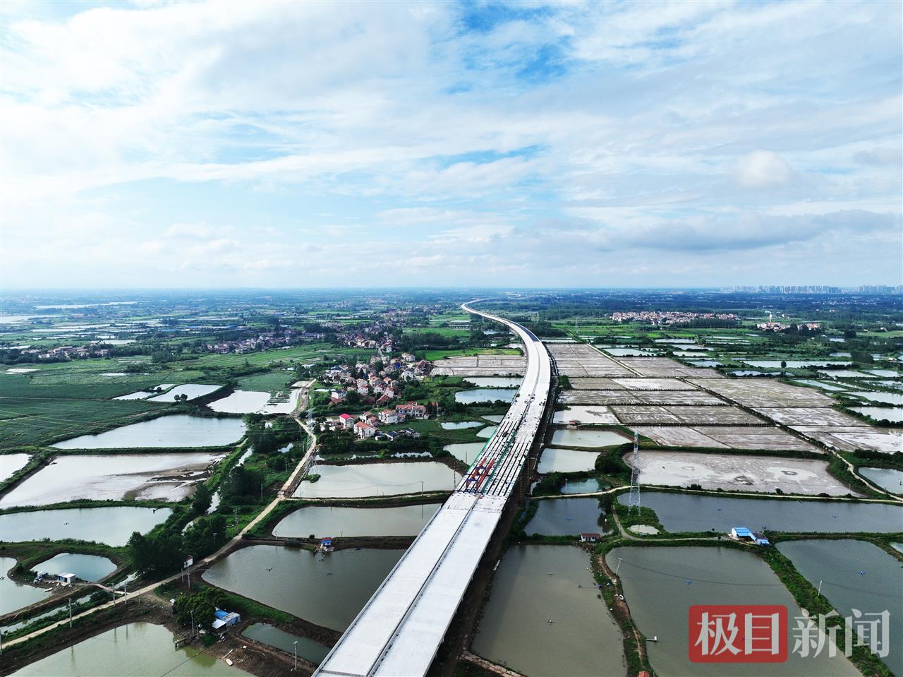 附图2.邾城西至莲湖的“空中廊道”现雏形.jpg