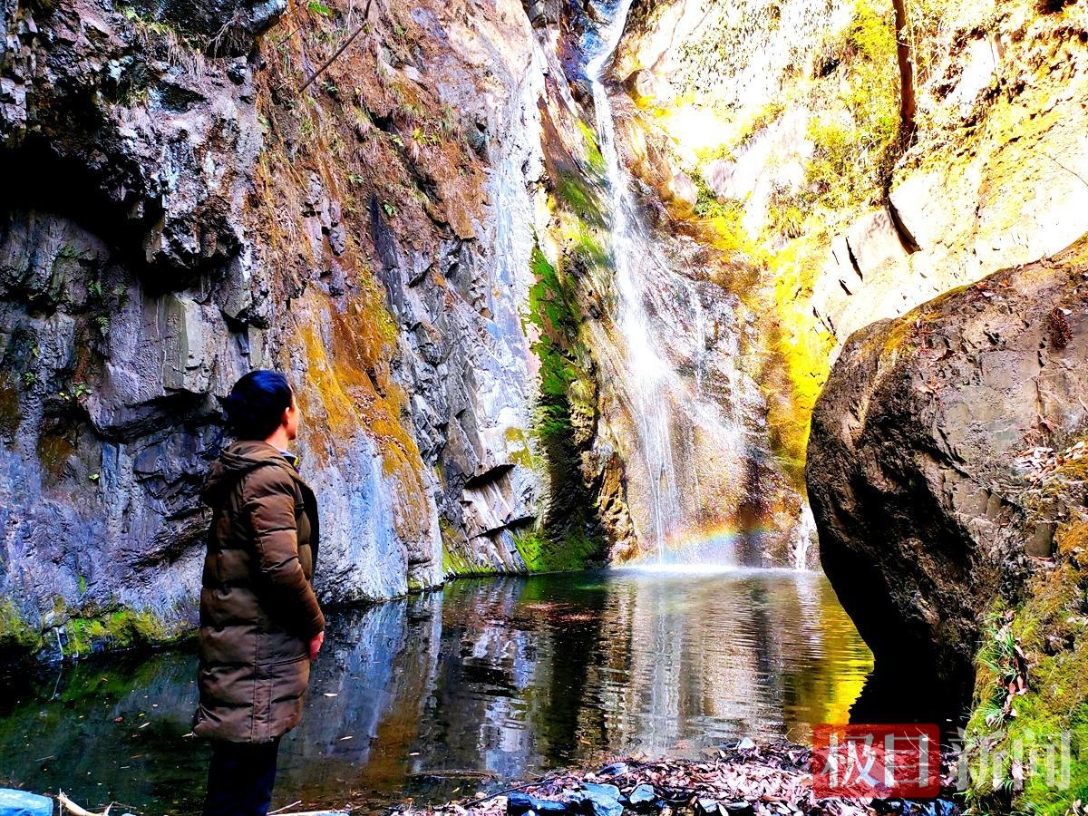 飞瀑1.png 飞瀑1.png