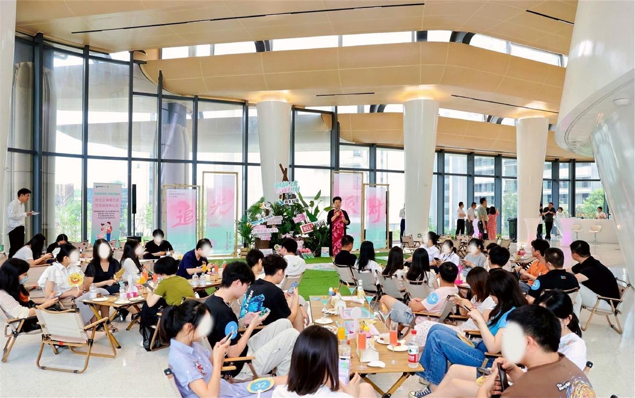 交友会现场_副本.jpg 交友会现场_副本.jpg