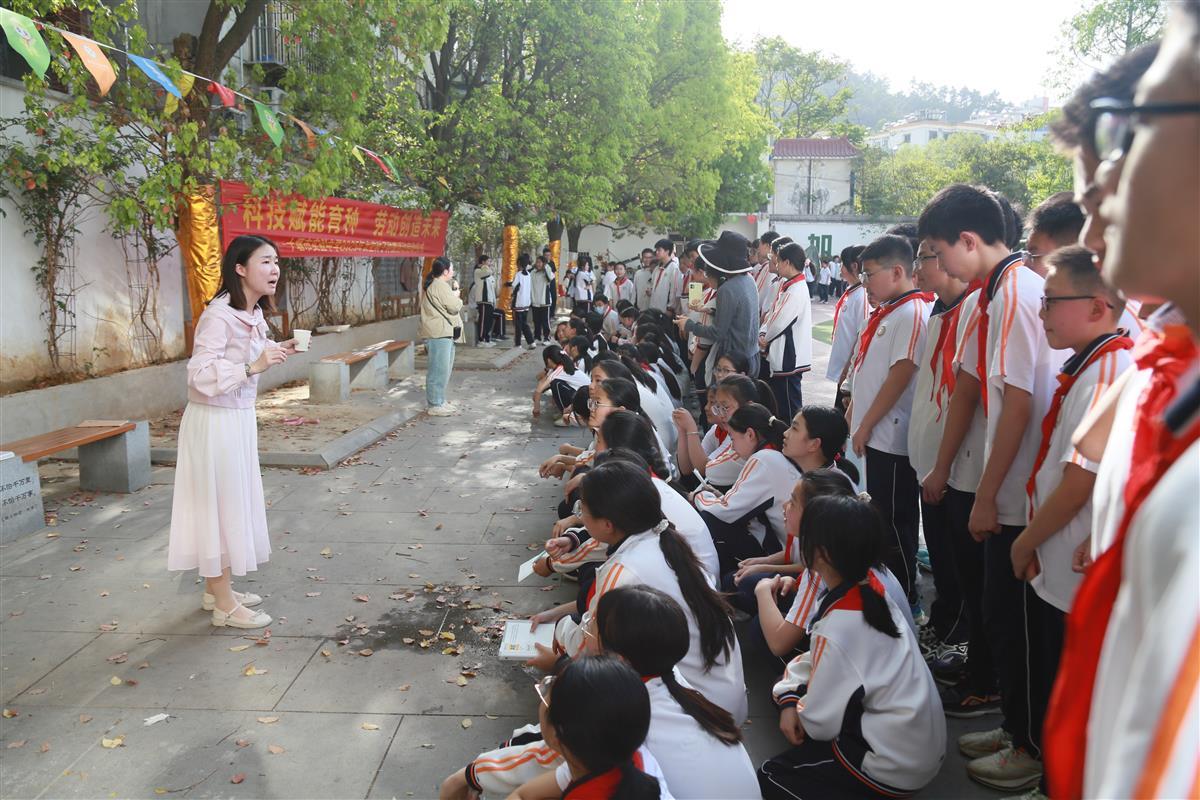 IMG_4977.JPG IMG_4977.JPG