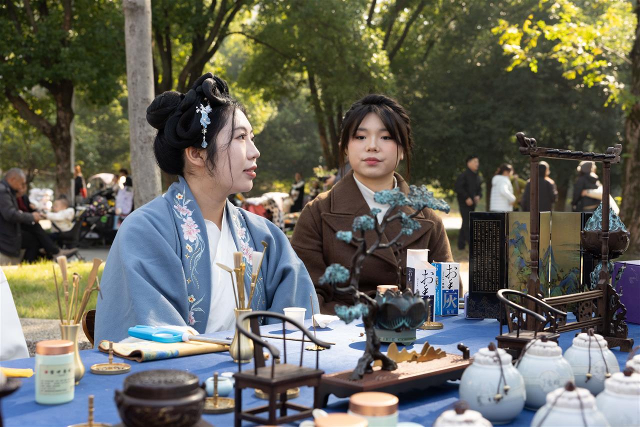 13 香道文化展示（学通社记者 赖德义 摄）.JPG