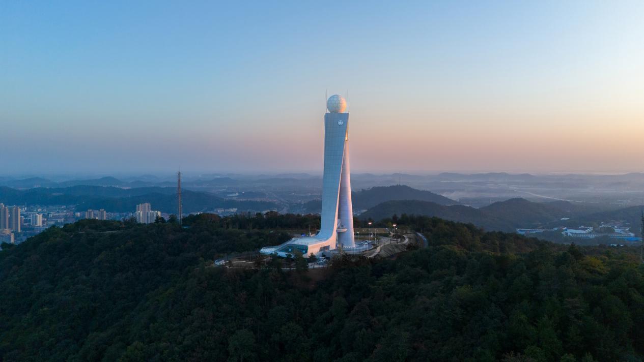 企业谈2-武汉新一代天气雷达——全球首个“无图建造”项目，引领绿色智能建造新实践.png