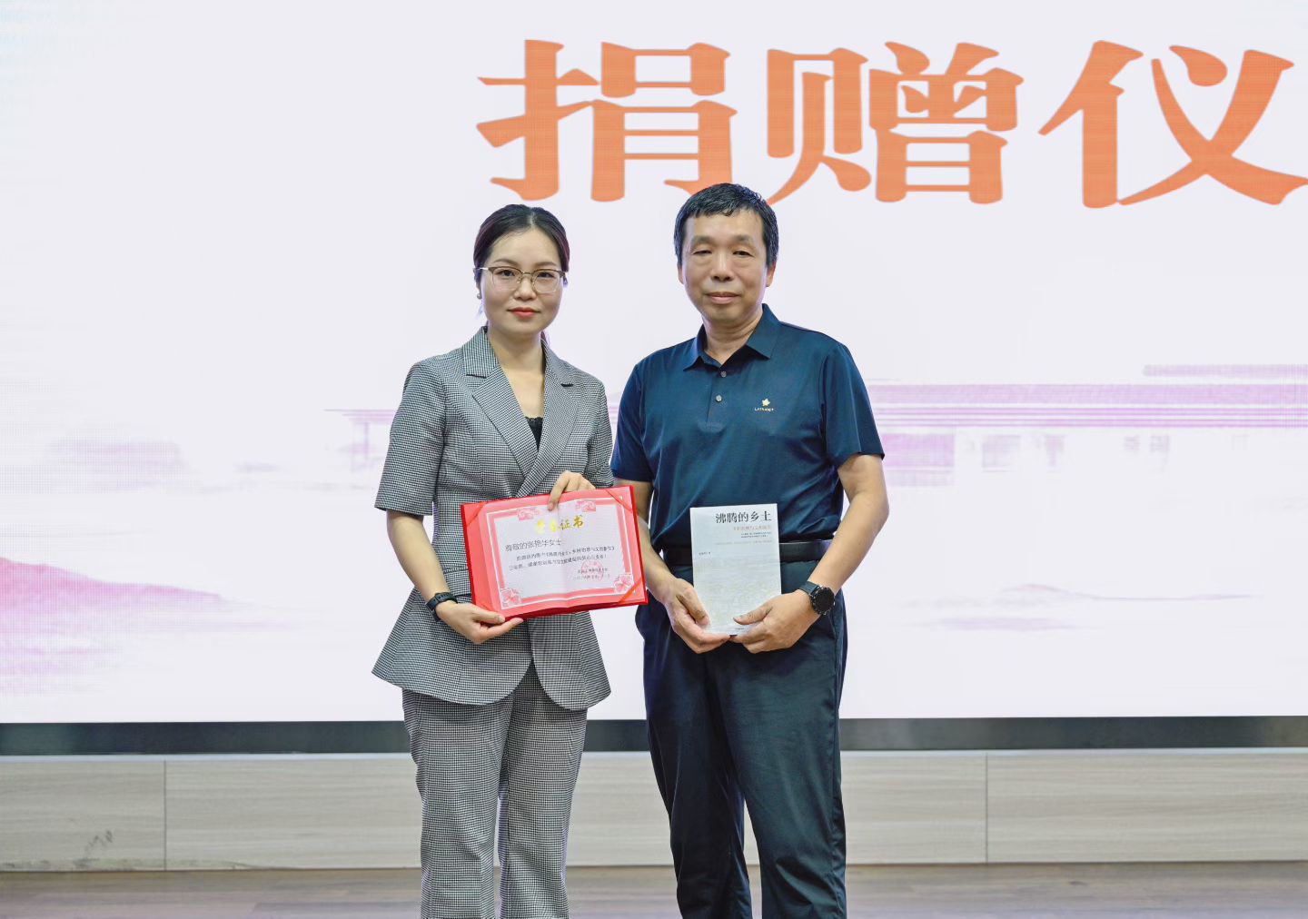 ͼΪ���޻����人����ѧԺͼ������͡����ڵ��������������������������.jpg