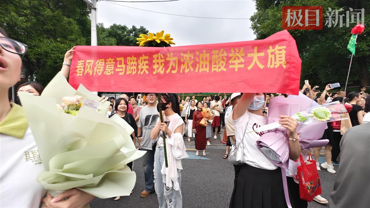 17363D16BDA1519A72A4043FC4FA0159.jpg 17363D16BDA1519A72A4043FC4FA0159.jpg