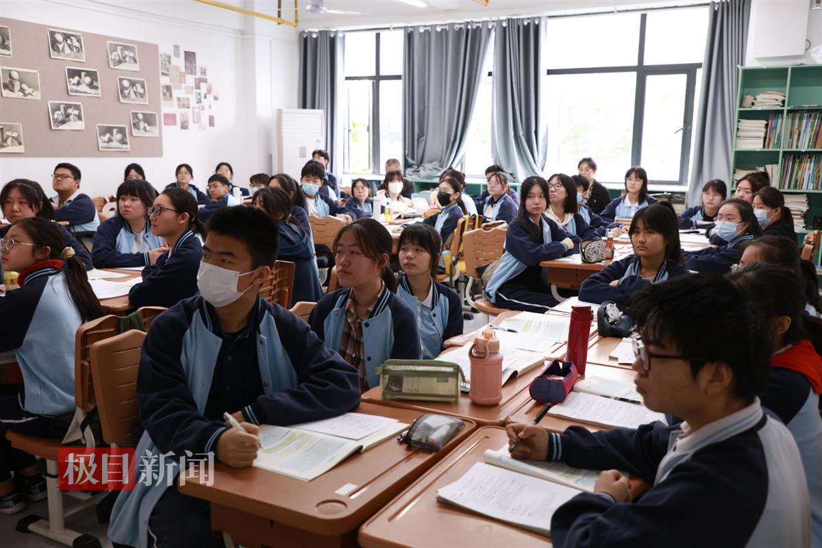 学生为主体,教师为主导,武汉市第七中学通过市级示范学校督导复核认定