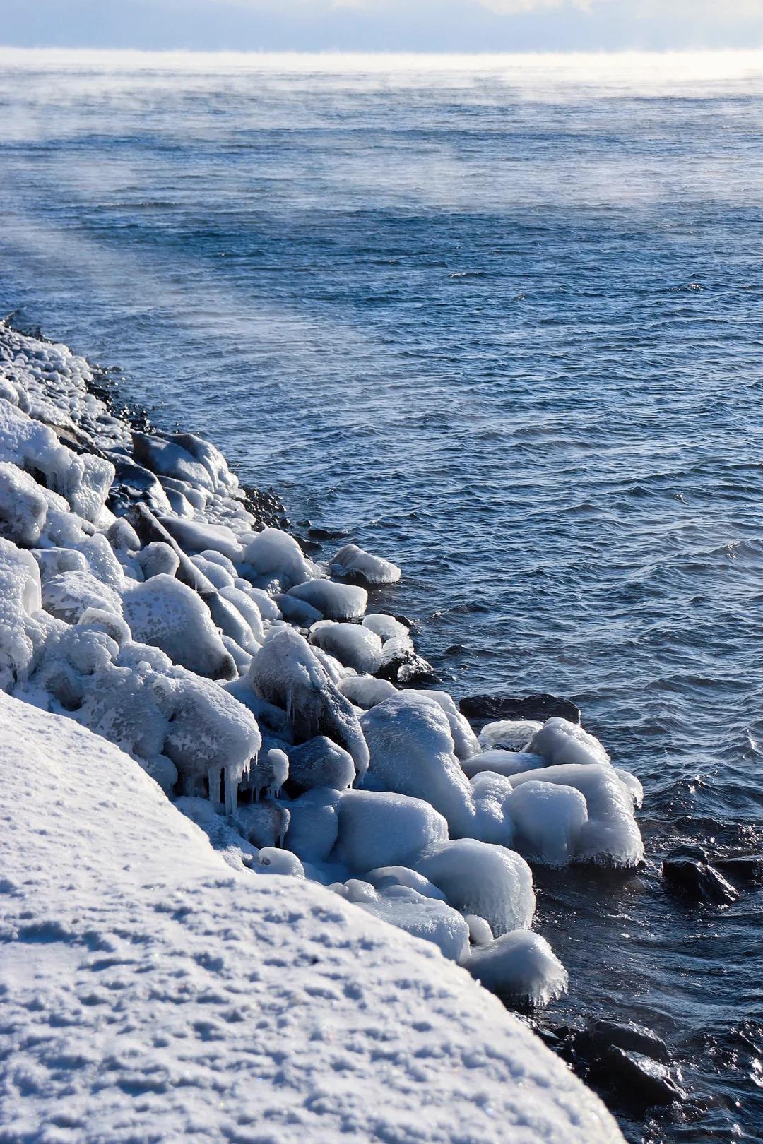俄罗斯免签政策首批中国游客遭遇网络静默期,携带现金应对支付挑战