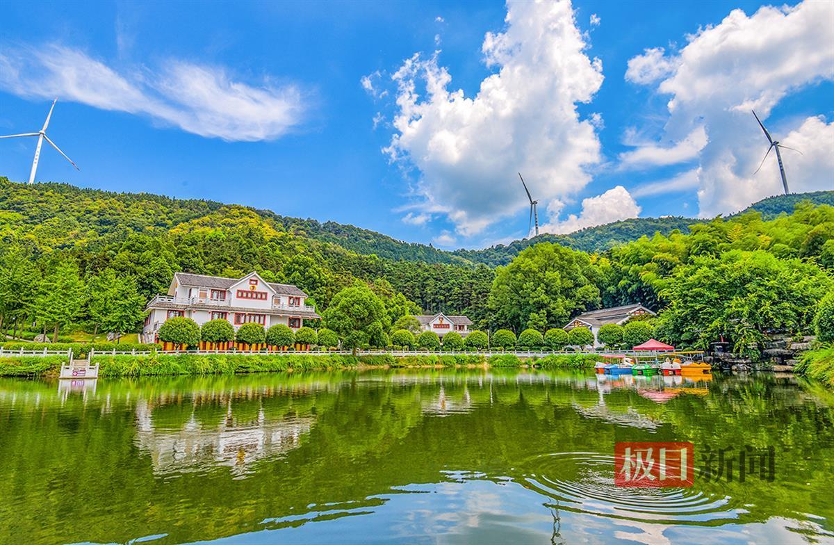2019年8月1日，石首市桃花山镇桃花山风光。（极目新闻记者 黄志刚 摄）.jpg