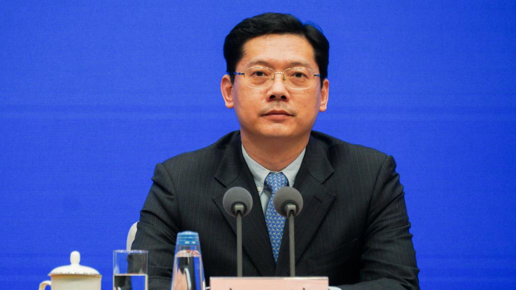 商务部综合司司长杨涛 澎湃新闻记者周頔摄2月2日,在国务院新闻办举行