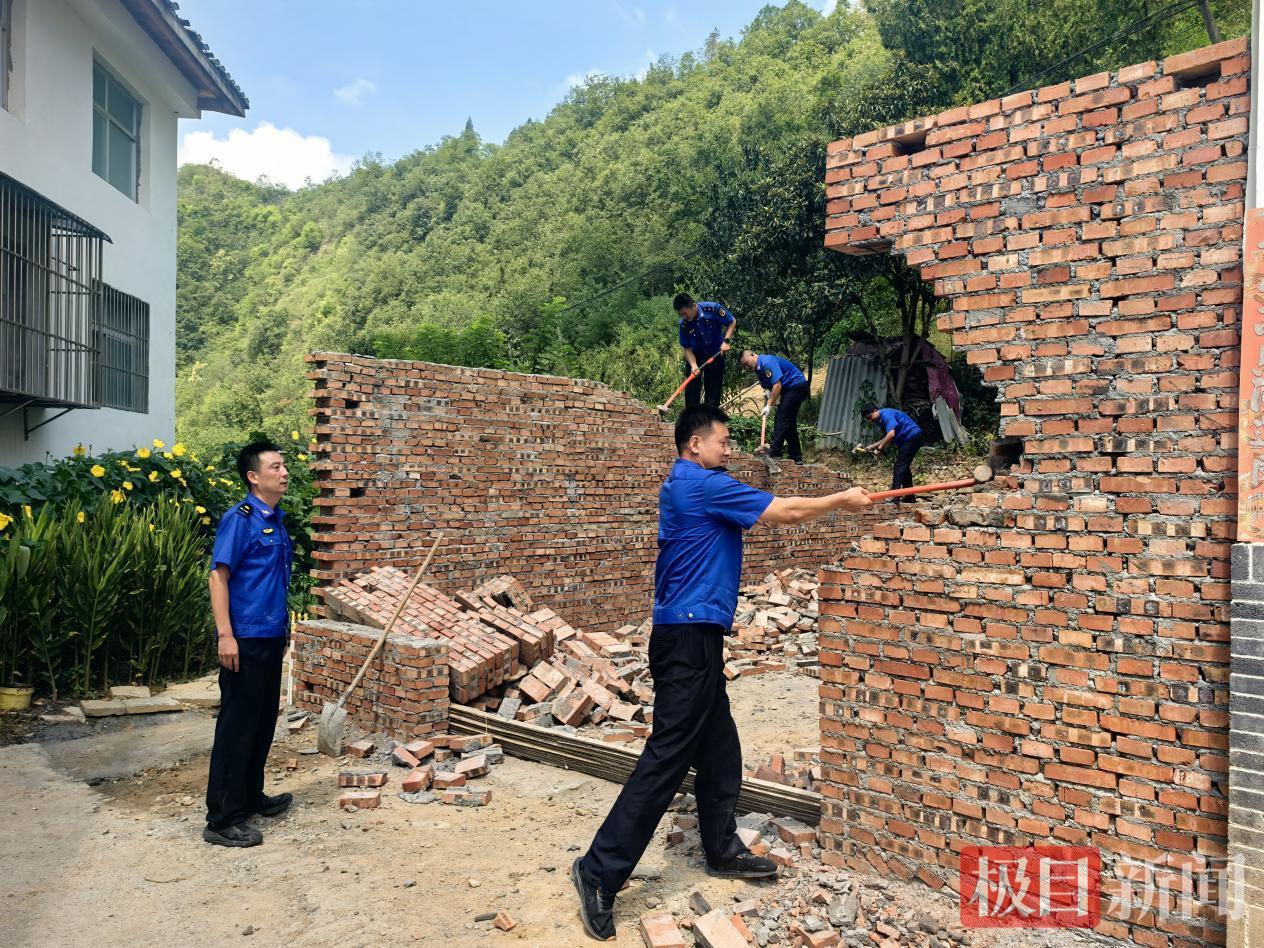 铁腕治理违建.png 铁腕治理违建.png