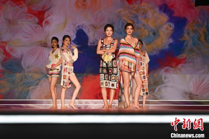 2024中国流花国际服装节开幕 | 极目新闻