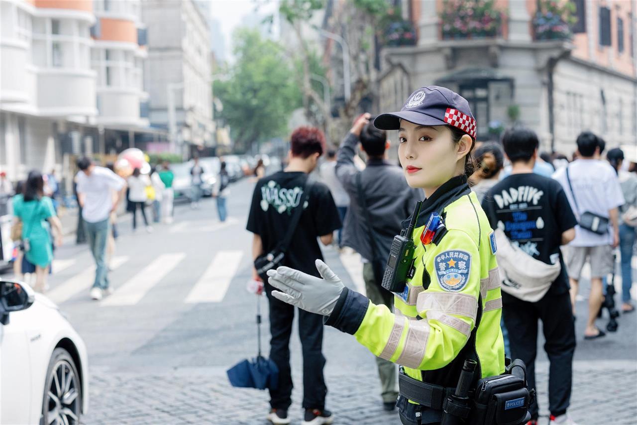 cb202507271504068079615ens.jpg cb202507271504068079615ens.jpg