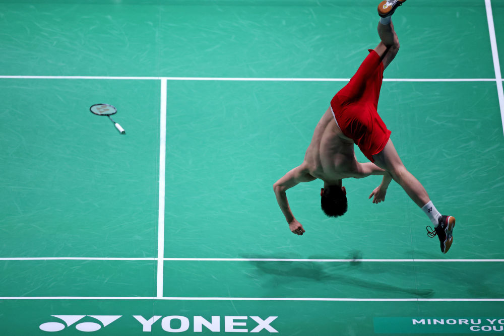 一个胜利的侧空翻!23岁的李诗沣还会被激发出多少的潜能? | 极目新闻