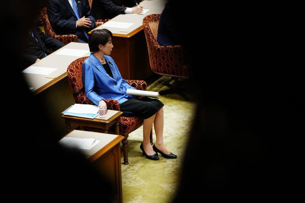 日本众议院解散引发市场担忧，国债抛售潮涌现