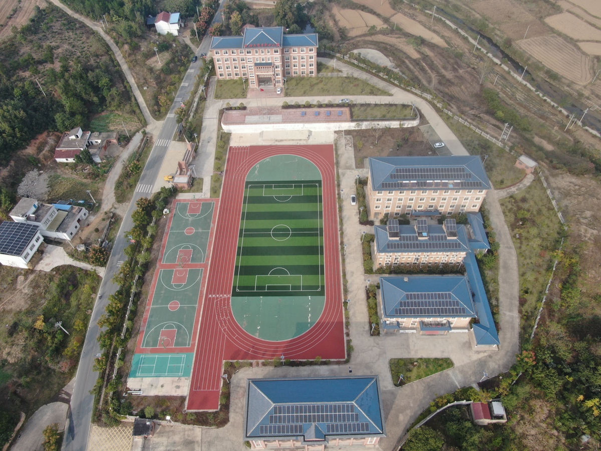 孝感红畈村金岭全电示范小学鸟瞰图(余健兵 摄).jpg 孝感红畈村金岭全电示范小学鸟瞰图(余健兵 摄).jpg
