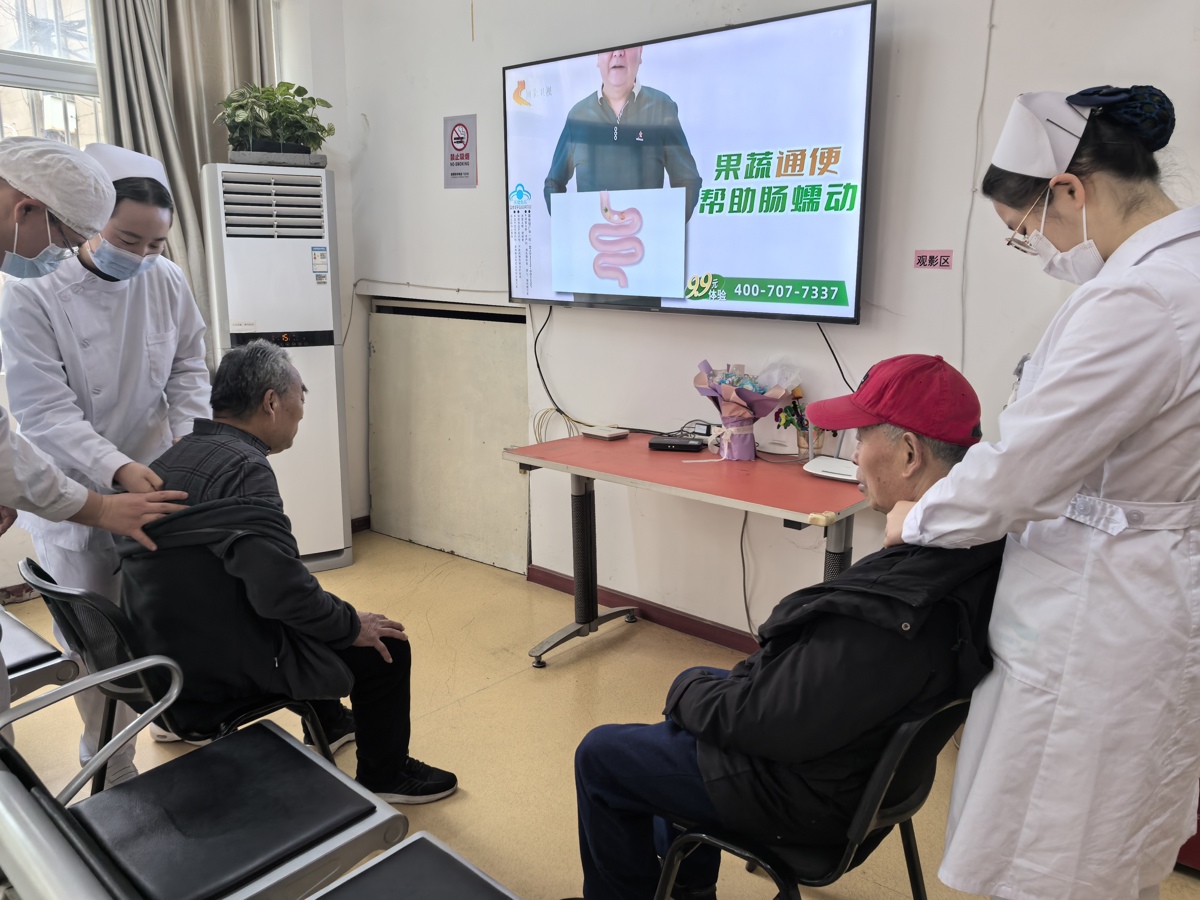 2026年3月5日，弘扬雷锋精神，点亮志愿微光 (5).jpg