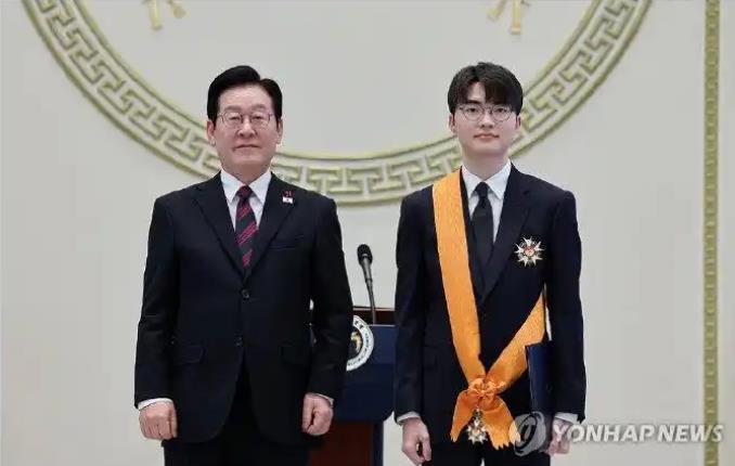 李在明 游戏.png