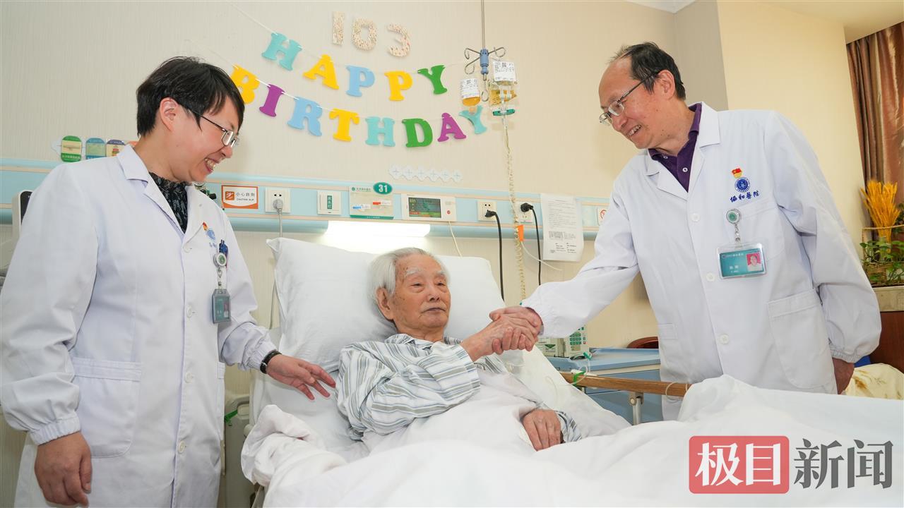 dff1660d610a411675a2a23476923282.jpg dff1660d610a411675a2a23476923282.jpg