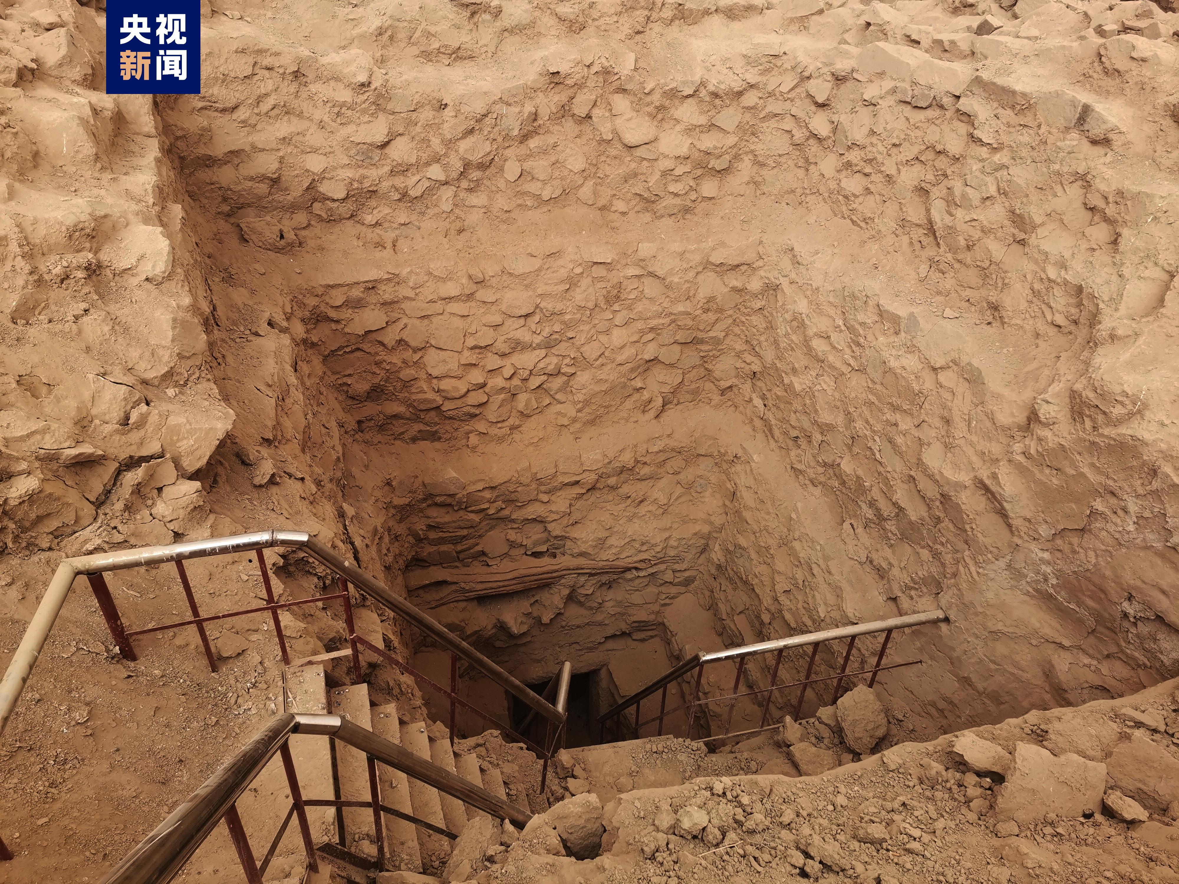 青海都兰热水墓群2007qm1墓园清理发掘工作已经完成 