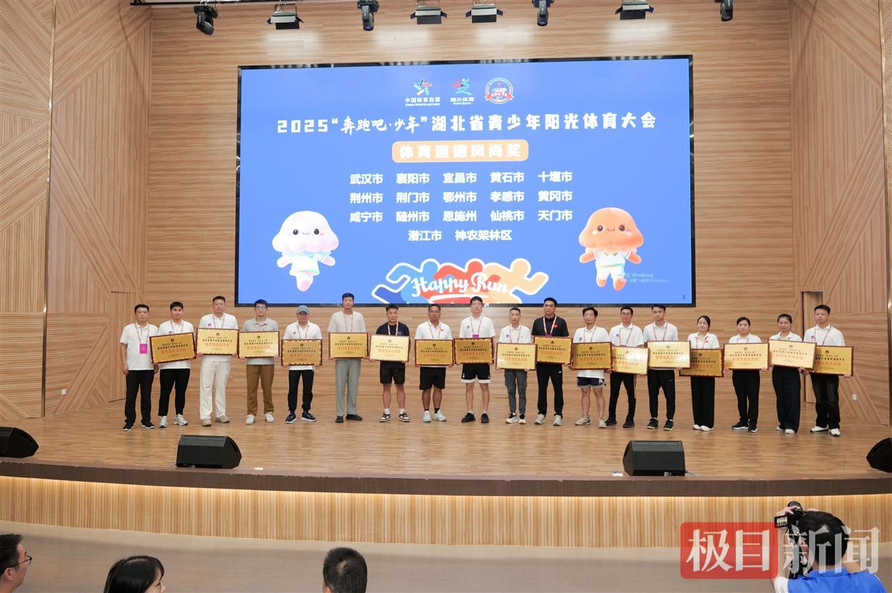 P1479581-opq3921767005.jpg P1479581-opq3921767005.jpg