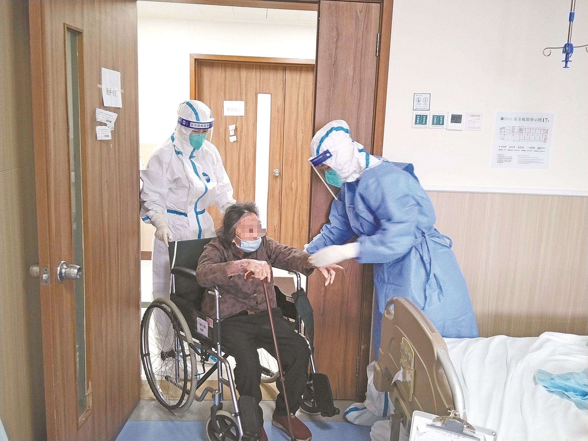 101岁老妪5天康复出院：广州治愈超高龄合并基础病新冠患者 | 极目新闻