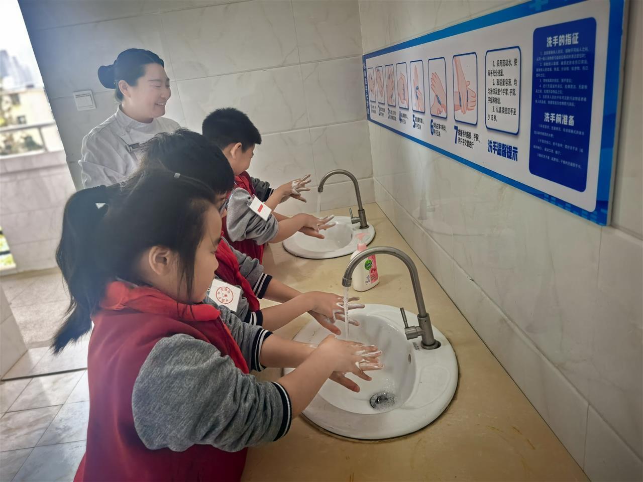 ae9f28317e44aa1f6feab8fd45976884.jpg ae9f28317e44aa1f6feab8fd45976884.jpg