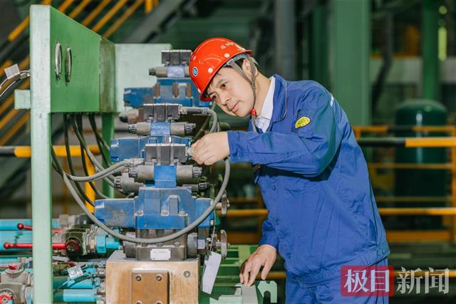 重磅表彰！今天，湖北三位代表登上人民大会堂主席台