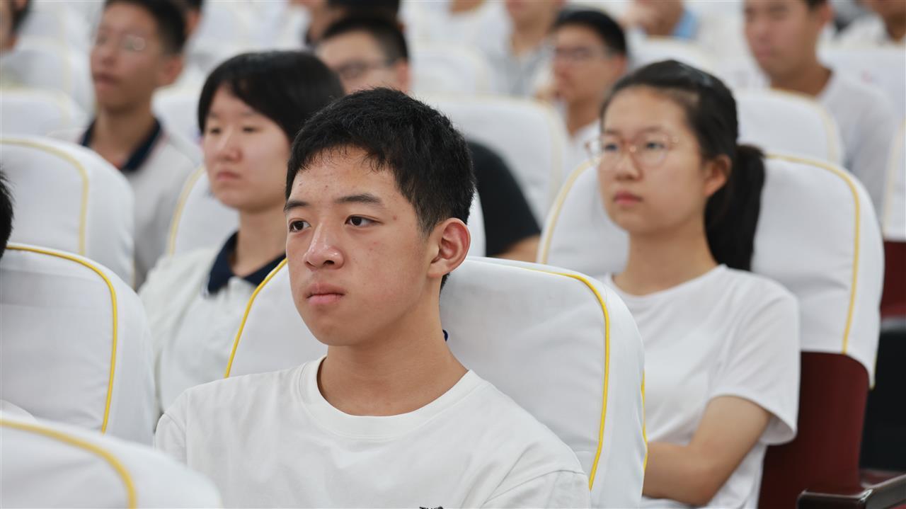 KK_16346.JPG KK_16346.JPG