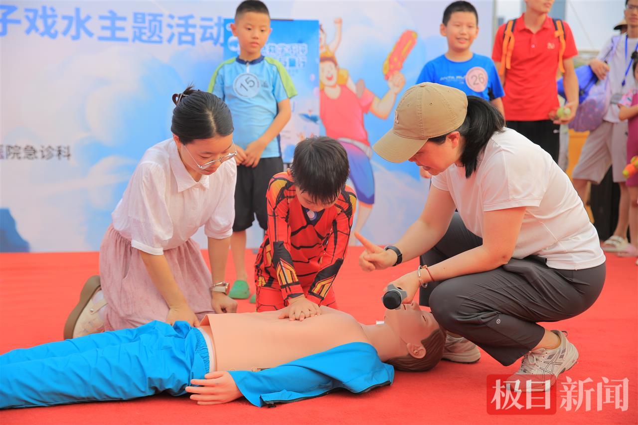 699b642385618200357effddb300b3d1.jpg 699b642385618200357effddb300b3d1.jpg