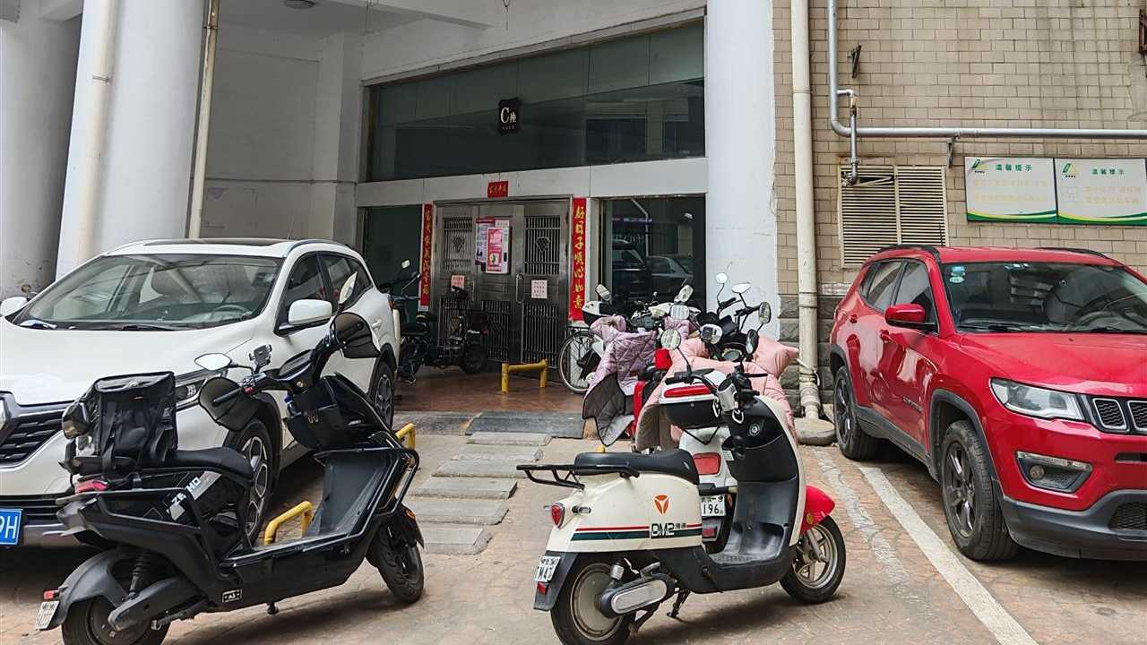 极目帮办|“生命通道”被堵，这个小区电动车乱停顽疾亟待破解