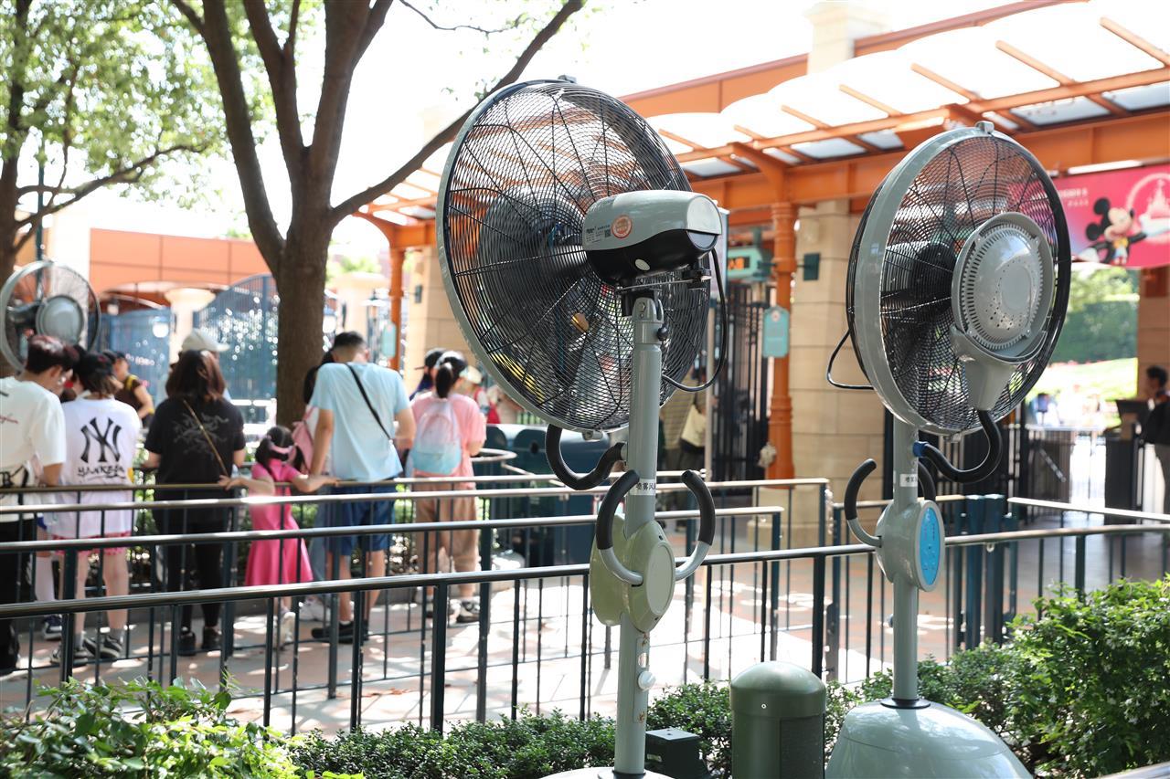 游客5.jpg 游客5.jpg