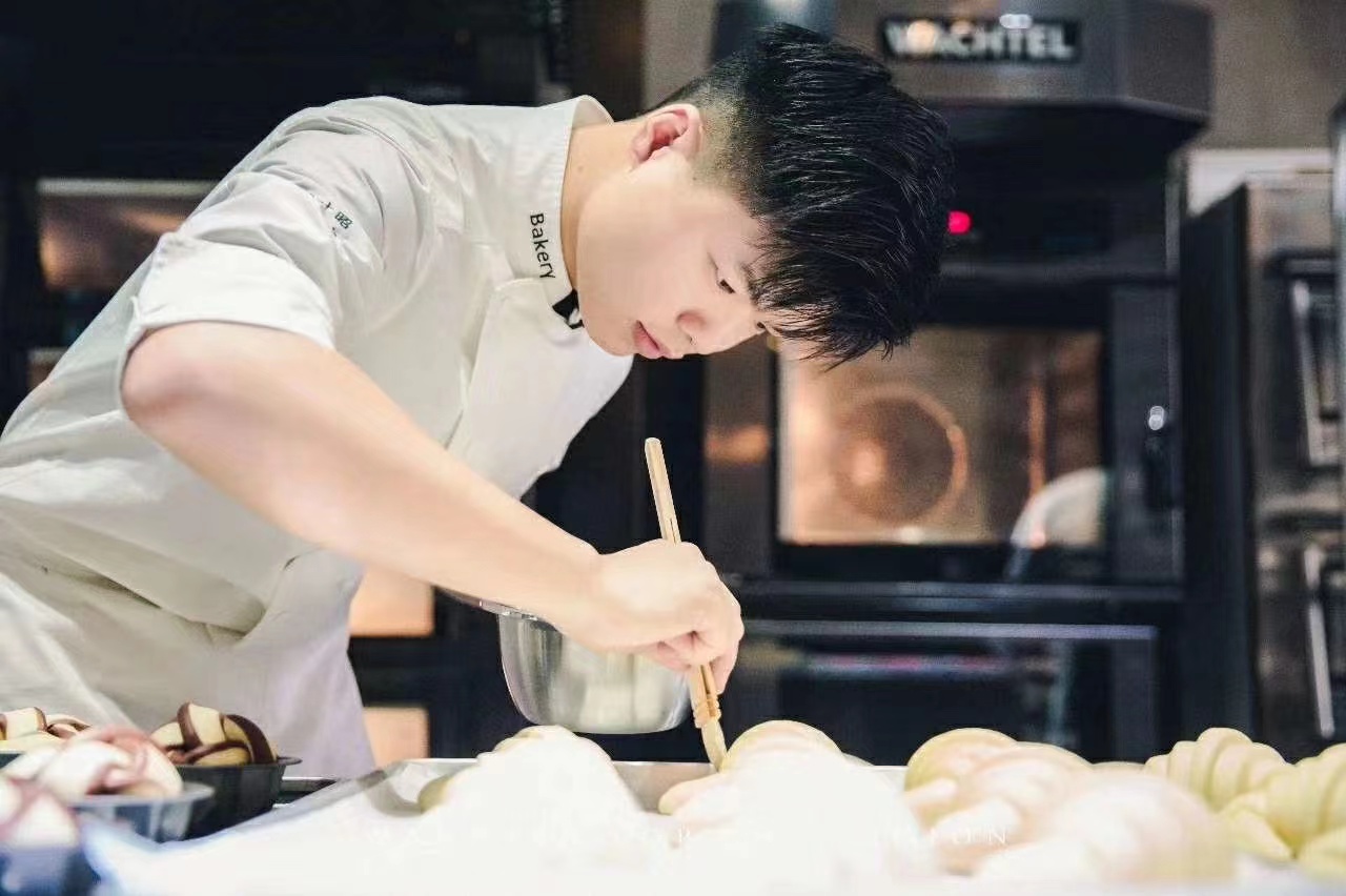 工匠汇|蔡叶昭:上万袋面粉"揉"出世界冠军 | 极目新闻