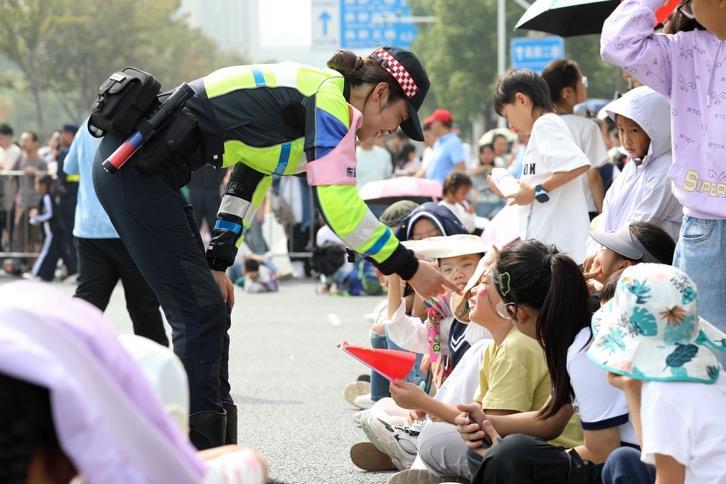 cb202510020857116727173pdx.jpg cb202510020857116727173pdx.jpg