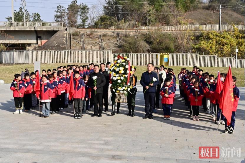 微信图片_20251216102930_1076_210.png 微信图片_20251216102930_1076_210.png