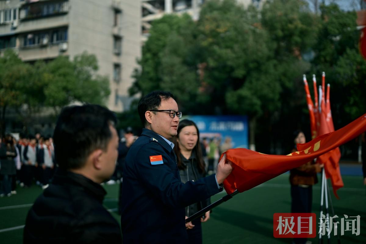 bb08a2e32c18a6ee95eb103cb6352736.jpg bb08a2e32c18a6ee95eb103cb6352736.jpg