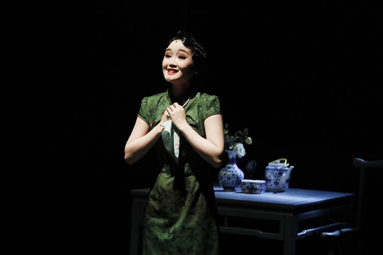 11 成龙影视传媒学院表演（戏剧表演方向）2102班毕业大戏《狂飙》剧照。刘恒 摄.JPG