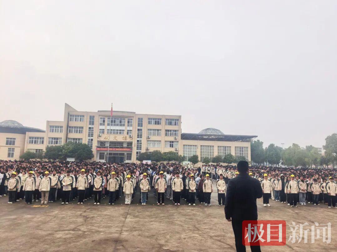 F936A9018FC4700B37359A2C86D4C99B.jpg F936A9018FC4700B37359A2C86D4C99B.jpg