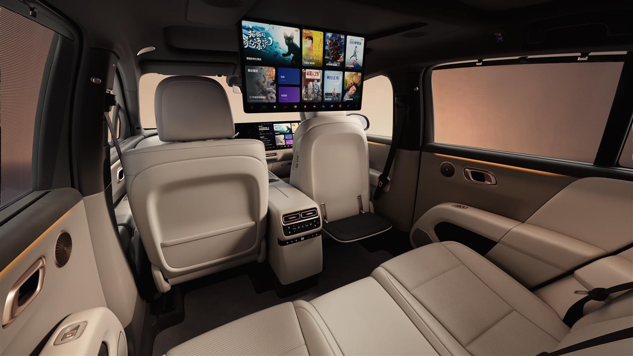 250923_i6CG_二排空间带二排屏.png