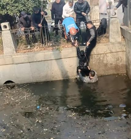 62e5a105-a05b-42e0-8931-9915e01a7752.png 62e5a105-a05b-42e0-8931-9915e01a7752.png