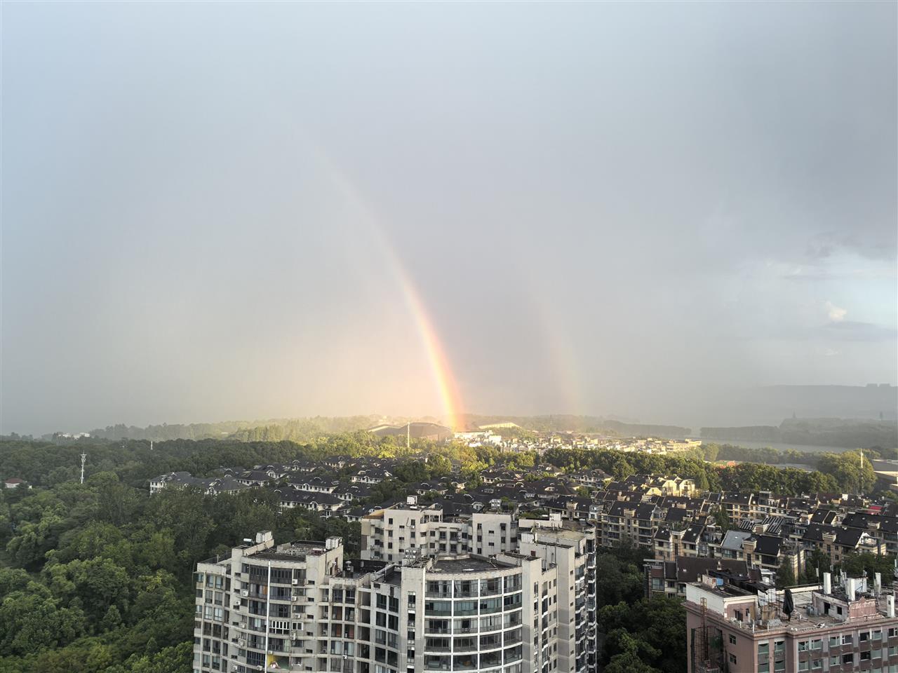 彩虹.jpg